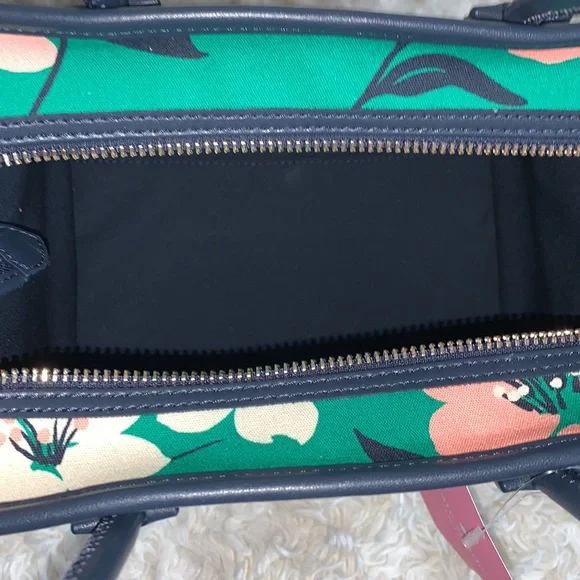 ♠️NWT Kate Spade Ella Lily Blooms Canvas Tote♠️ - Picture 3 of 5